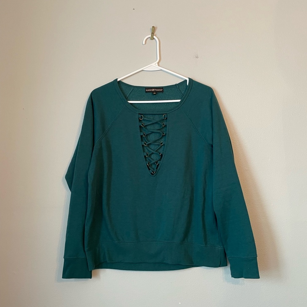 Almost Famous Women’s Green Lace up V Neck Sweater L